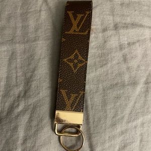 key wristlet louis vuitton